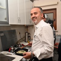 Sahurda menemen Başkan Aktaş'tan 