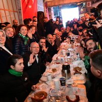 Simit ve tahanlı Başkan Aktaş’tan, çaylar Varank’tan 