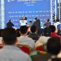 Üniversitelilere özel ayrıcalıklı spor merkezi 