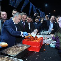 Başkan Aktaş: “Biz Bursa'nın her köşesinde gülümsüyoruz” 