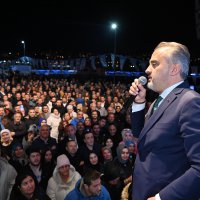 Başkan Aktaş: “Biz Bursa'nın her köşesinde gülümsüyoruz” 