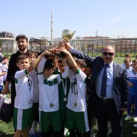 İlkokul Futbol Şenliği’nde kupalar sahiplerini buldu 