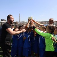 İlkokul Futbol Şenliği’nde kupalar sahiplerini buldu 