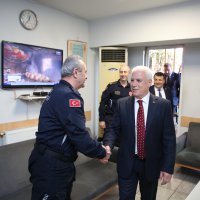  Başkan Bozbey'den Büyükşehir çalışanlarına bayram ziyareti 