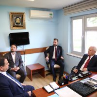  Başkan Bozbey'den Büyükşehir çalışanlarına bayram ziyareti 