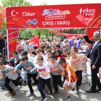 Bursa’da 23 Nisan coşkusu kentin dört bir yanını sardı 