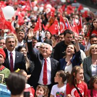 Bursa’da 23 Nisan coşkusu kentin dört bir yanını sardı 