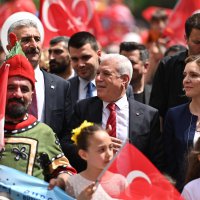 Bursa’da 23 Nisan coşkusu kentin dört bir yanını sardı 