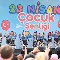 Bursa’da 23 Nisan coşkusu kentin dört bir yanını sardı 