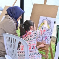 Minik ressamlardan Anneler Günü hediyesi 