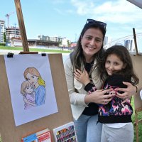 Minik ressamlardan Anneler Günü hediyesi 