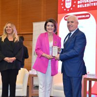 Toplu taşımada kadınlara pozitif ayrımcılık geliyor