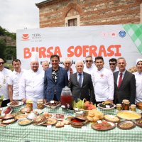 Bursa mutfağı, tarihi meydanda vitrine çıktı 