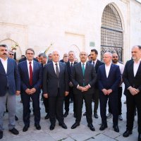 6 asırlık türbenin ‘sanduka örtüsü’ yenilendi 