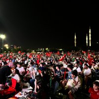 Milli Takım Almanya’da, Bursalılar meydanlarda coşku yaşadı 