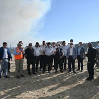 Büyükşehir, tüm ekipleriyle yangınla mücadele etti 