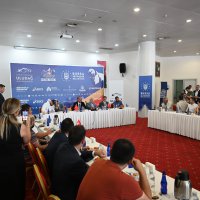 Zirvede dev maraton başlıyor 