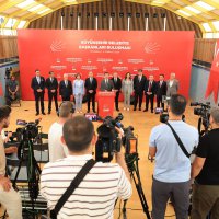 CHP’li Büyükşehir Belediye Başkanları İstanbul’da bir araya geldi 
