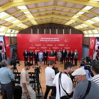 CHP’li Büyükşehir Belediye Başkanları İstanbul’da bir araya geldi 