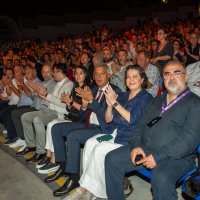 Altın Karagöz’den dünyaya barış ve kardeşlik mesajı 