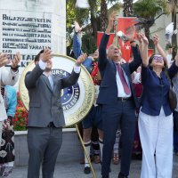 Altın Karagöz’den dünyaya barış ve kardeşlik mesajı 