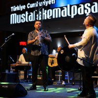 Altın Karagöz’ün renkleri Bursa’yı sardı 