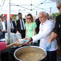 Aşure kazanları birlik ve beraberlik için kaynadı 