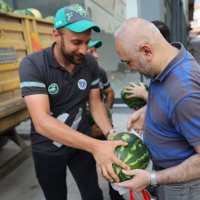 Büyükşehir hem çiftçiyi hem vatandaşı gülümsetti 