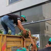 Büyükşehir hem çiftçiyi hem vatandaşı gülümsetti 