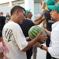 Büyükşehir hem çiftçiyi hem vatandaşı gülümsetti 