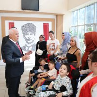 Başkan Bozbey, çocukların ilk ders zili heyecanına ortak oldu 