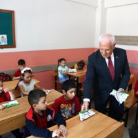 Başkan Bozbey, çocukların ilk ders zili heyecanına ortak oldu 