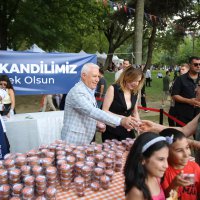 Başkan Bozbey mutfağa girdi, hünerlerini sergiledi 