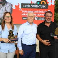 Başkan Bozbey mutfağa girdi, hünerlerini sergiledi 