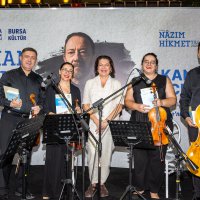 Nâzım Hikmet şiirlerle anıldı 