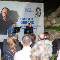 Nâzım Hikmet şiirlerle anıldı 