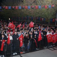 İnegöl ve Yıldırım'da 29 Ekim coşkusu 