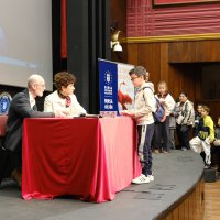 Dünyaca ünlü yazar, Bursalı çocuklarla buluştu 