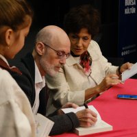 Dünyaca ünlü yazar, Bursalı çocuklarla buluştu 