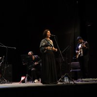 Bursa’da Feryal Öney ile türkü dolu gece 