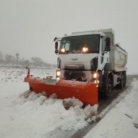 Büyükşehir, karla mücadele çalışmalarını sürdürüyor 