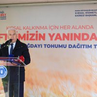 Büyükşehir’den çiftçilere destek 