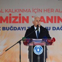 Büyükşehir’den çiftçilere destek 