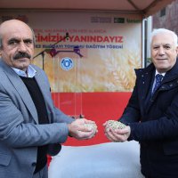 Büyükşehir’den çiftçilere destek 