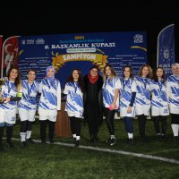 Başkanlık Kupası’nın sahibi ‘Amazonlar’ ve ‘Spor İşleri’ 