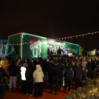 Bursaspor, ‘Yeni Yıl Meydanı’nda taraftarla buluştu 