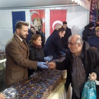 Büyükşehir’den Berat Kandili’nde tatlı ikramı 