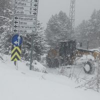 Büyükşehir’den karla mücadelede yoğun mesai 