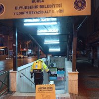 Büyükşehir, karla mücadelede gece gündüz sahada 