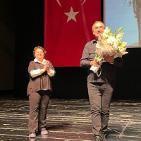 Sunay Akın ile ‘Mahya Işıkları’ 